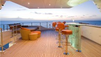 PERLE BLEUE Sundeck.